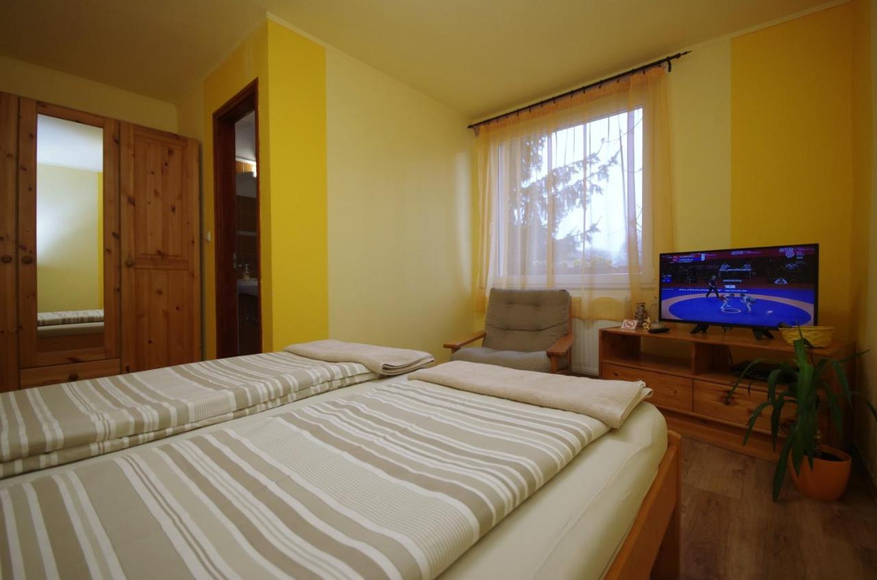 Bodza Apartman Gyula Exterior photo